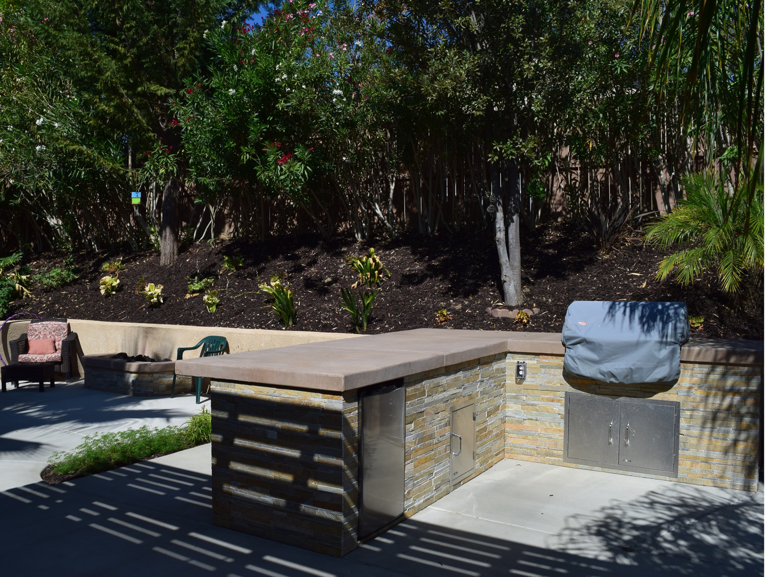 Outdoor kitchen with stone facing in Temecula McCabe's Landscape Construction